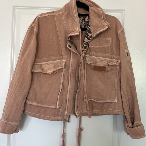 Free people/ we the free bundle- 2 shirts (XS) and 1 jacket (s) - Picture 2 of 9